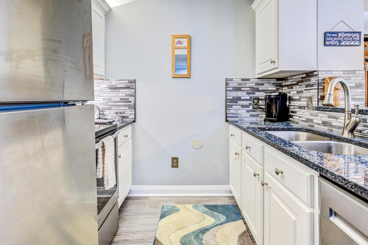 Lodge By The Sea & Fox Lodge Myrtle Beach Bagian luar foto