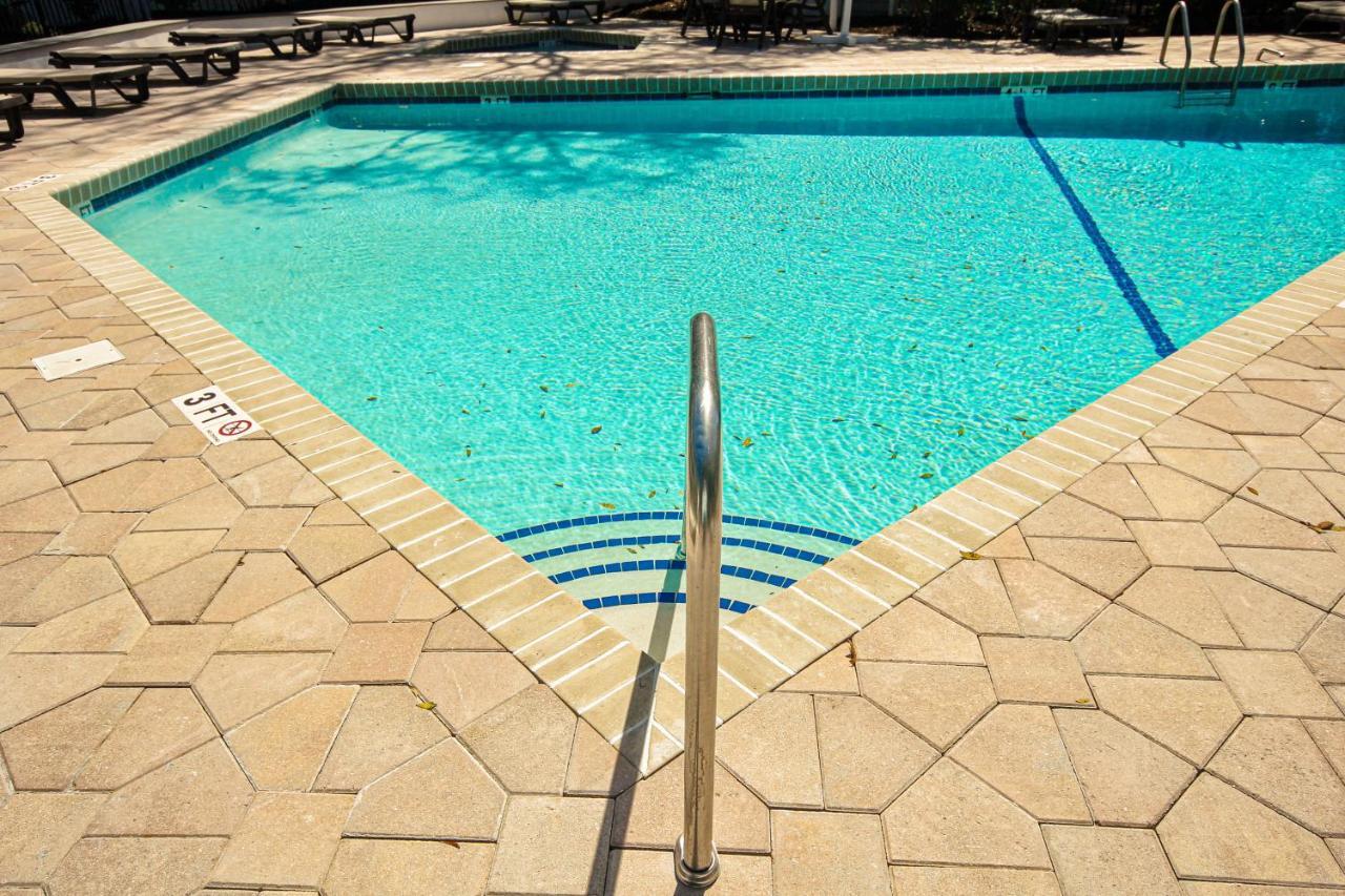 Lodge By The Sea & Fox Lodge Myrtle Beach Bagian luar foto